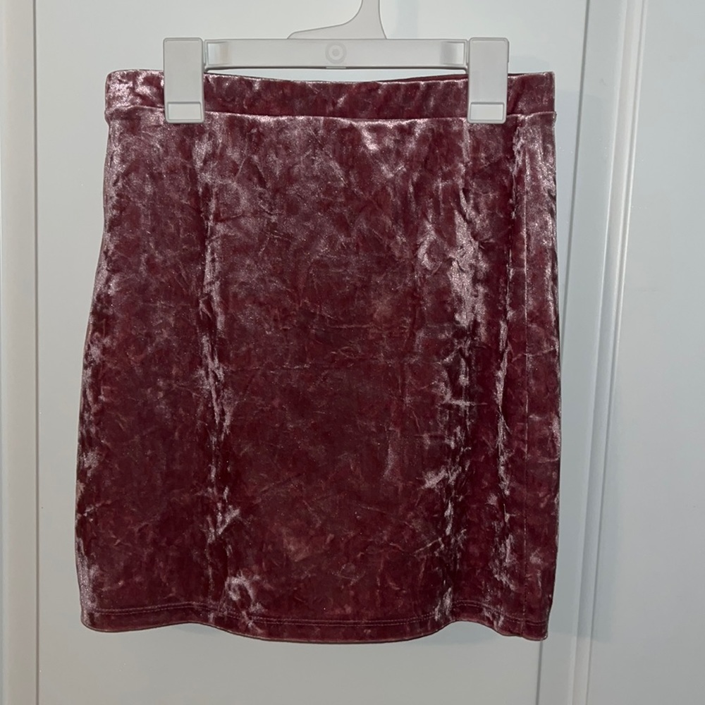 Forever 21 velvet, pink miniskirt, size medium.
